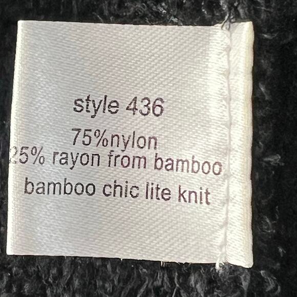 Barefoot Dreams women’s asymmetrical open front cardigan - Picture 7 of 8